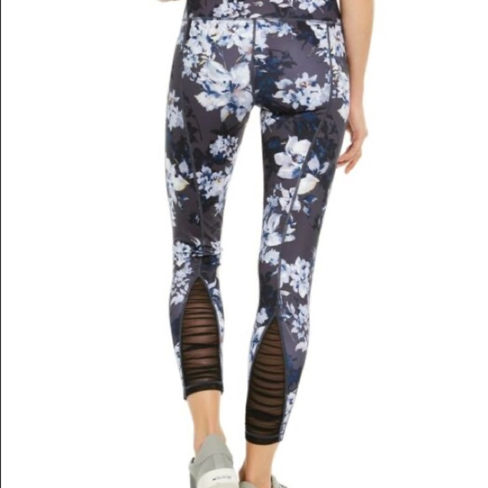 SOLD: Vintage Botanic Ideology leggings